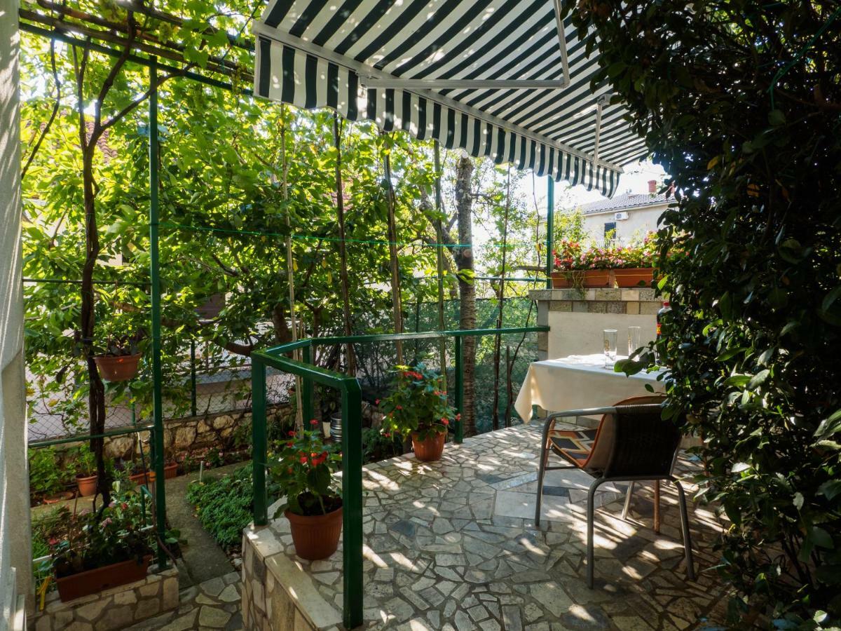 Cozy Studio With Private Terrace Barac Crikvenica Exterior foto